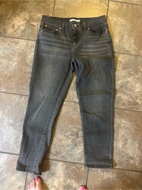 Levi's Women's Dark Gray/Black Slim Jeans
